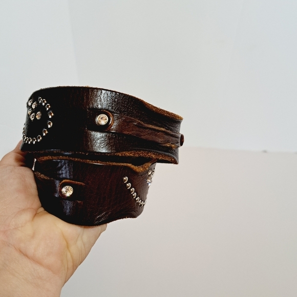 Brown Leather Studded Rhinestone Western Belt‎ Size Small - Picture 3 of 9